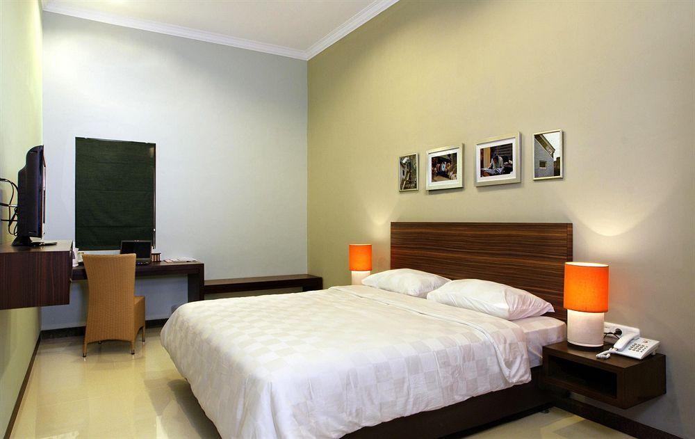 One Thamrin 2*