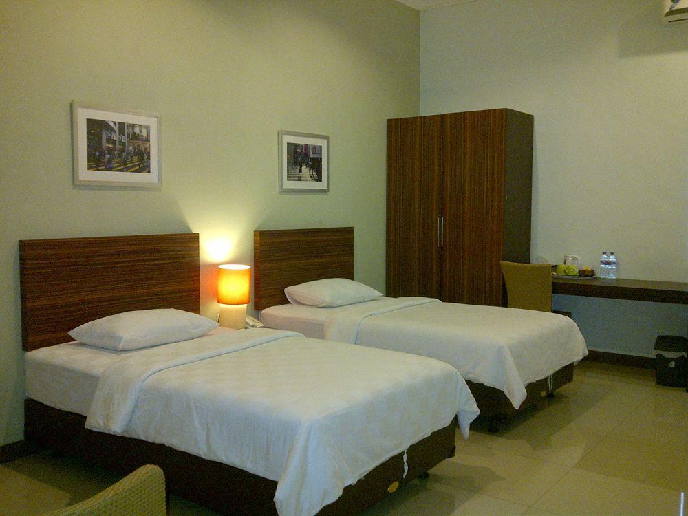 One Thamrin 2*