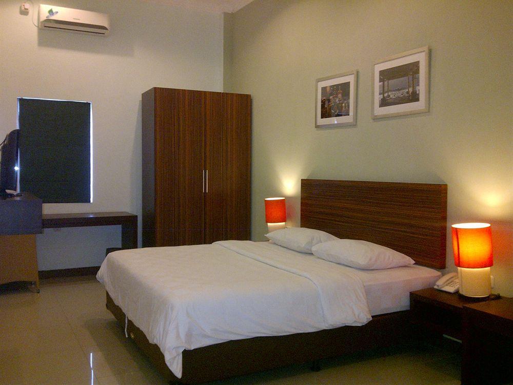One Thamrin 2*
